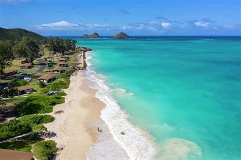 Bellows hawaii - Bellows Beach in Oahu offers a stunning and secluded experience. With its beautiful white sand and picturesque surroundings, it's a great escape from Honolulu. Located in …